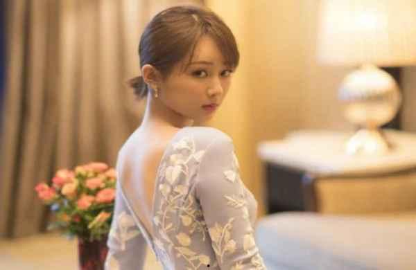 圈内八卦爆料吃瓜杨紫,娱乐圈的“吃瓜女王”，揭秘明星幕后故事