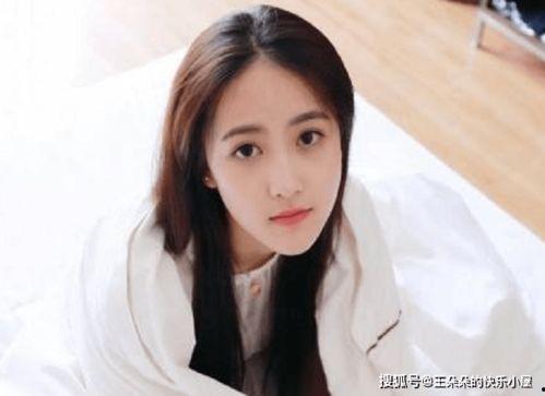抖音女主播吃瓜爆料是谁,揭秘娱乐圈惊人内幕