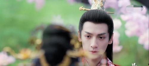 吃瓜爆料罗云熙陈钰琪,吃瓜群众热议恋情真相