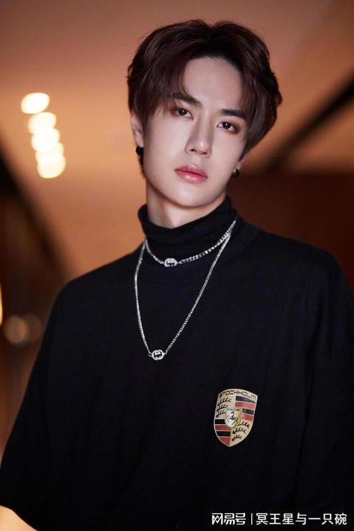 吃瓜爆料王一博王源视频,吃瓜群众热议幕后故事