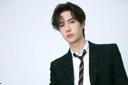 吃瓜爆料王一博綦美合,娱乐圈新恋情引发热议