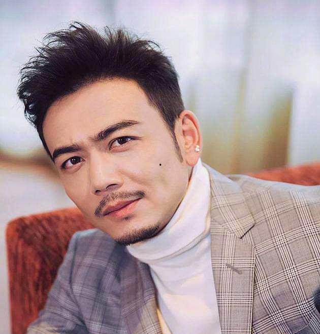 吃瓜杨烁爆料视频是真的吗,吃瓜杨烁爆料视频真实性揭秘