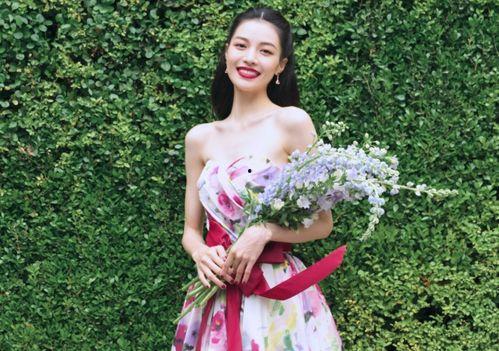 钟楚曦吃瓜爆料是真的吗,真相揭秘还是无端猜测？