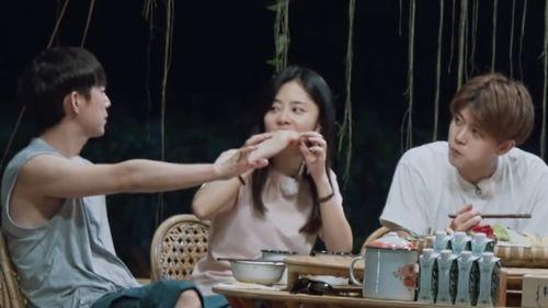 沉香吃瓜爆料视频播放在线观看,独家在线观看，揭秘娱乐圈幕后真相